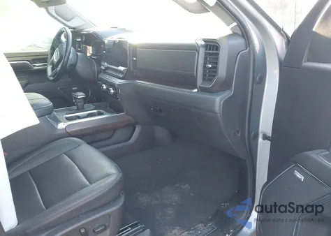 2023 GMC Sierra 1500 4Wd Short Box Slt z USA, uszkodzony, nr VIN 3GTUUDE89PG314571